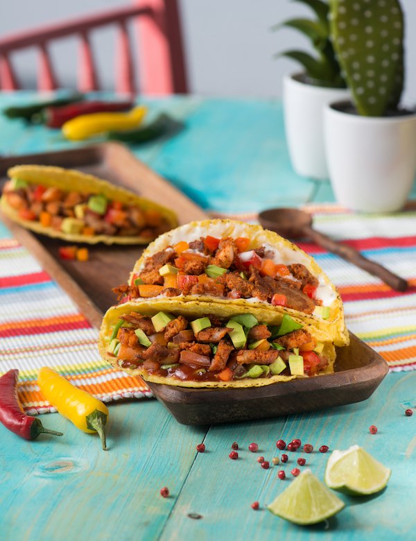 Megas Yeeros MegaSabor_tiras.jpg Megas Yeeros MegaSabor_tiras.jpg